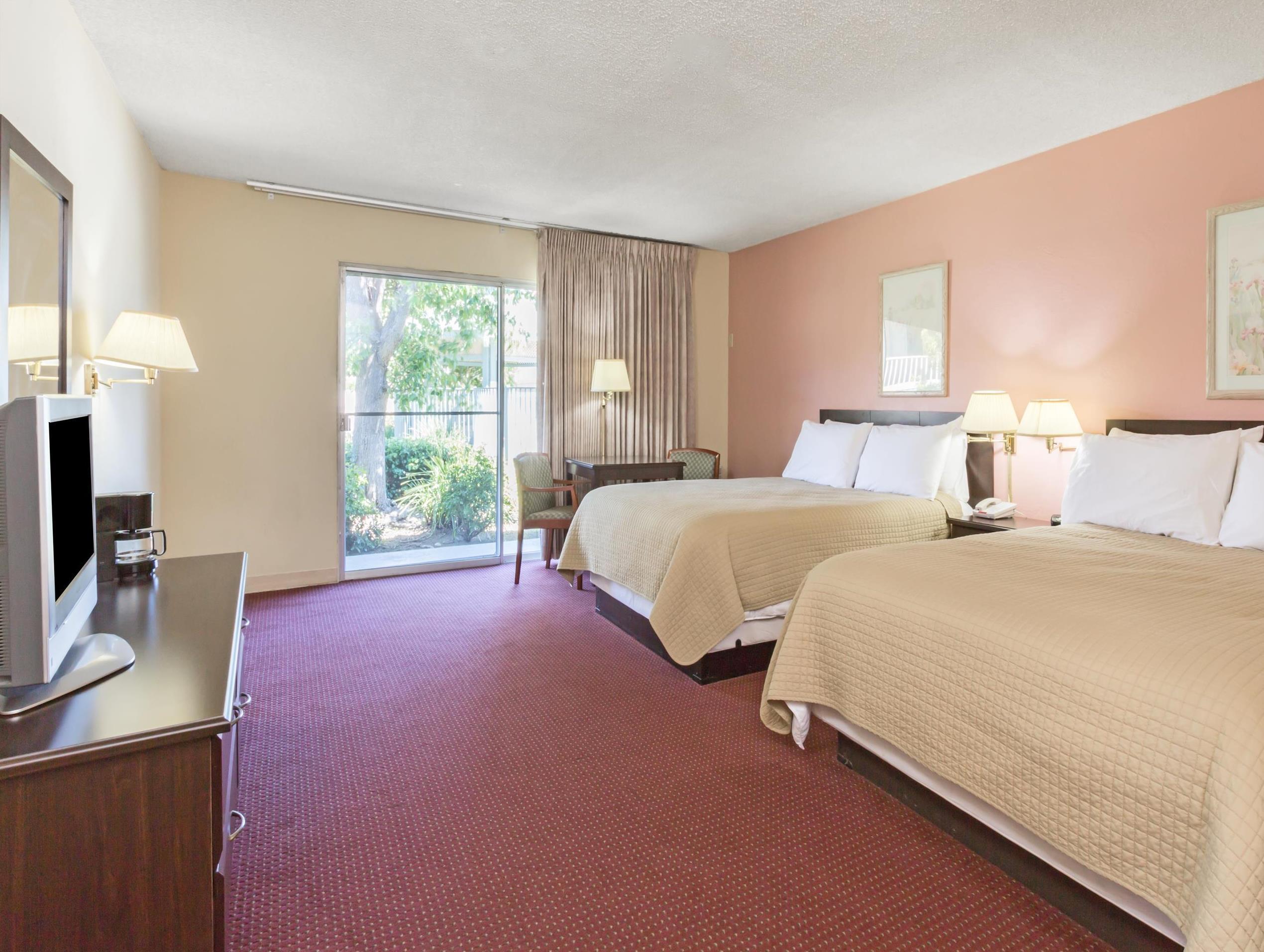 Days Inn By Wyndham Novato/San Francisco Екстериор снимка