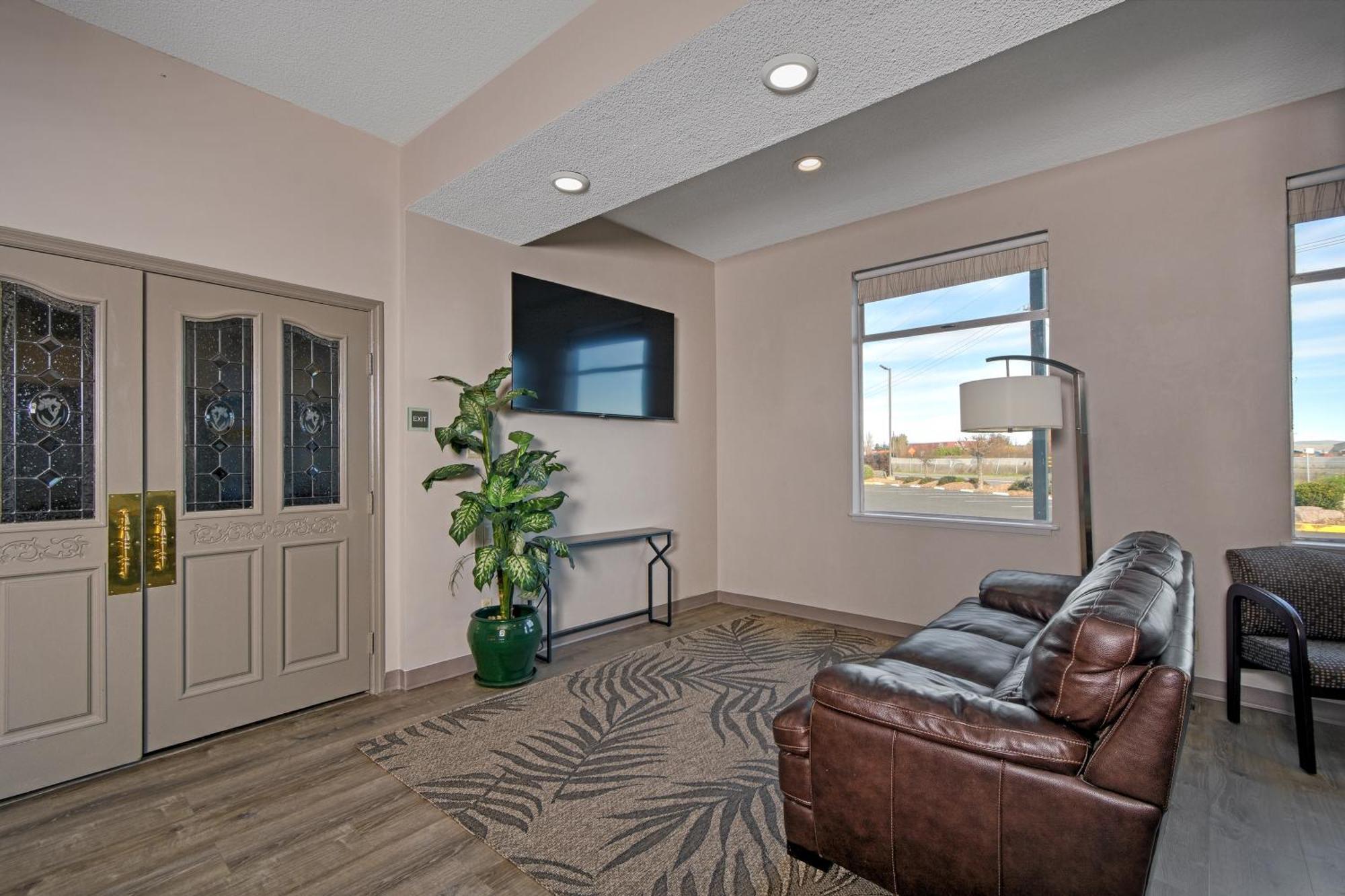 Days Inn By Wyndham Novato/San Francisco Екстериор снимка