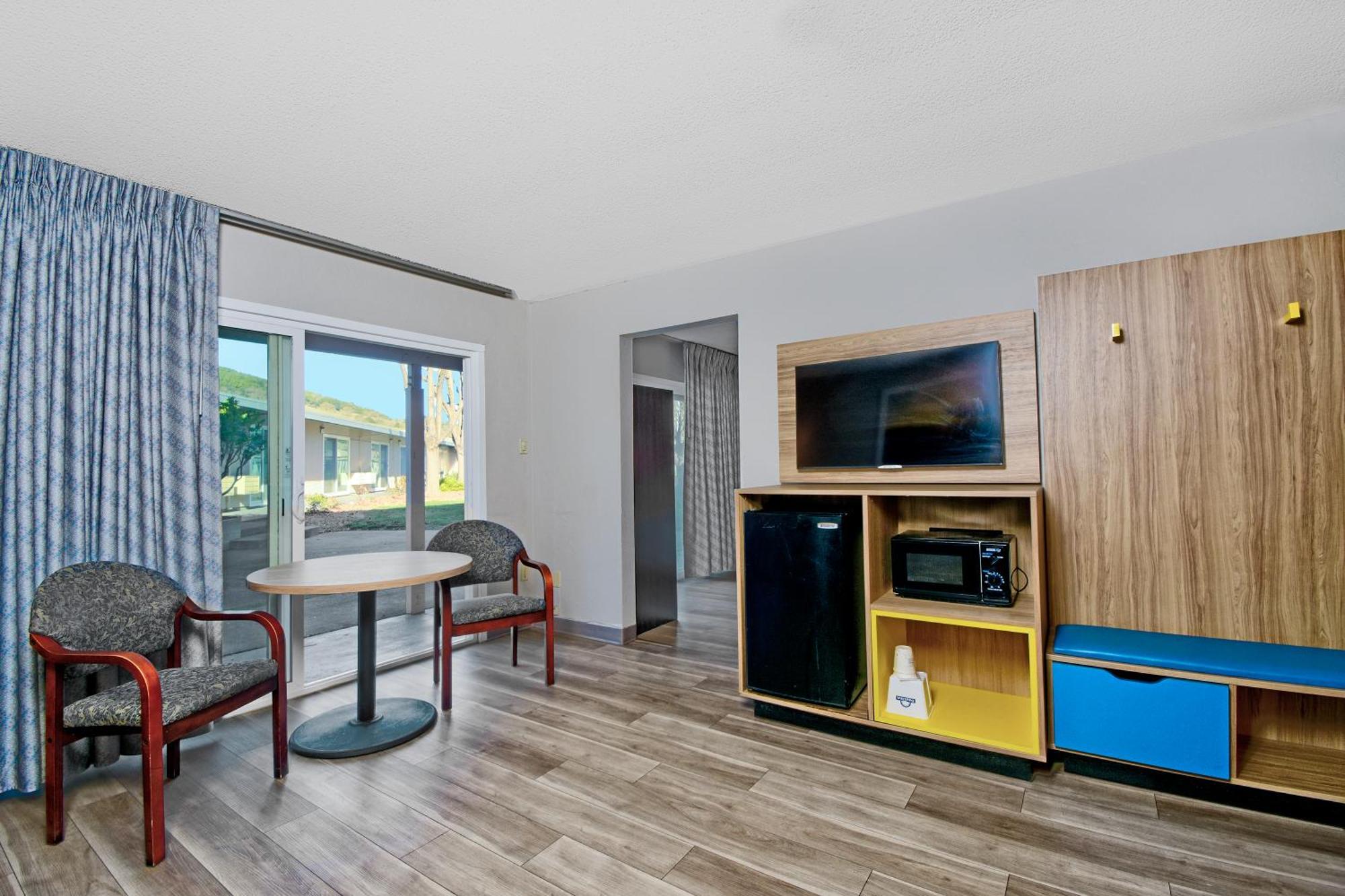 Days Inn By Wyndham Novato/San Francisco Екстериор снимка
