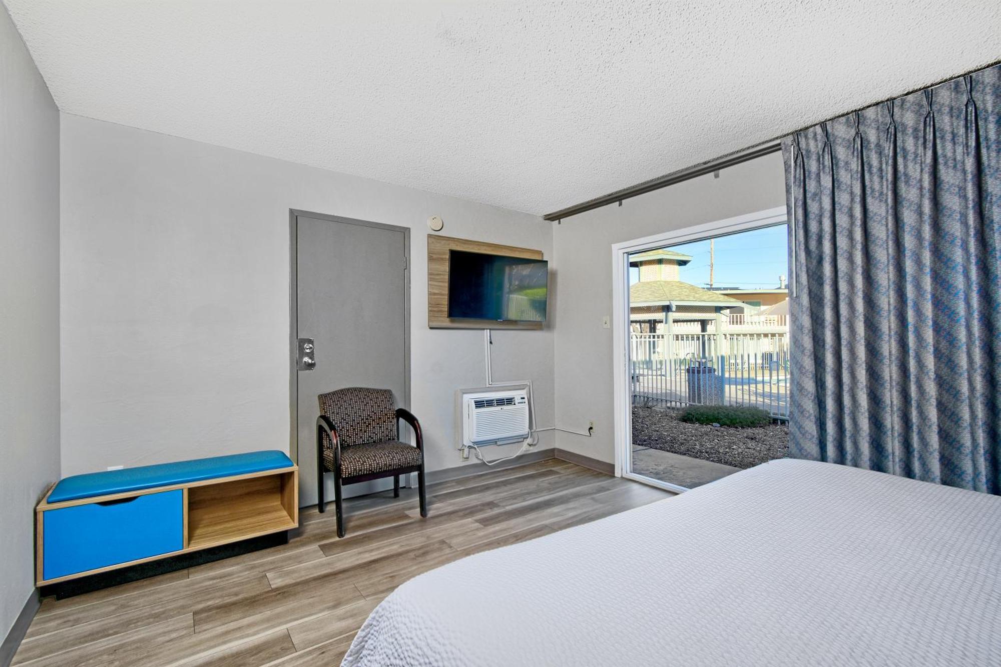 Days Inn By Wyndham Novato/San Francisco Екстериор снимка